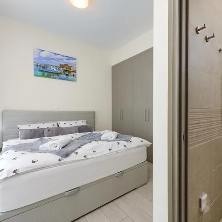 Rooftop With Jacuzzi Lägenhet