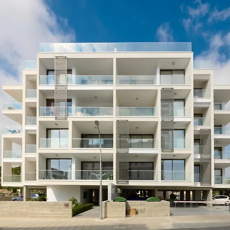 Rooftop With Jacuzzi 公寓 Paphos