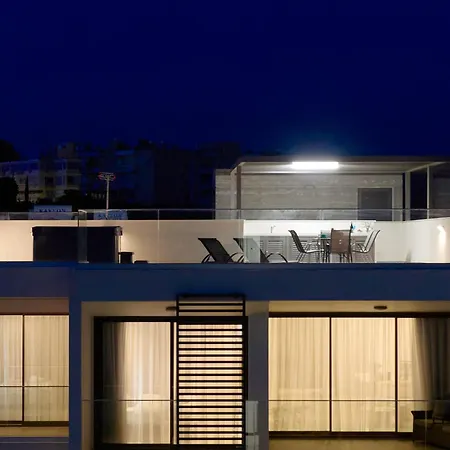 公寓 Rooftop With Jacuzzi Paphos